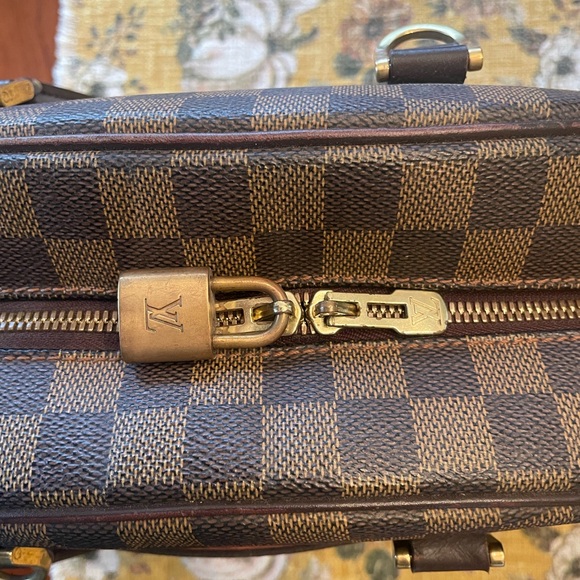 Louis Vuitton Damier Ebene Nolita - Picture 7 of 10